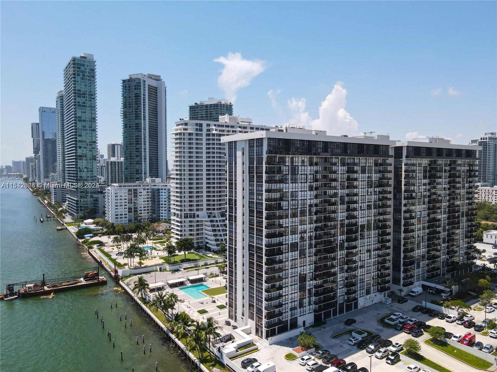 600 NE 36th St 2004, Miami, Florida 33137, 2 Bedrooms Bedrooms, ,2 BathroomsBathrooms,Residential,For Sale,600 NE 36th St 2004,A11542504