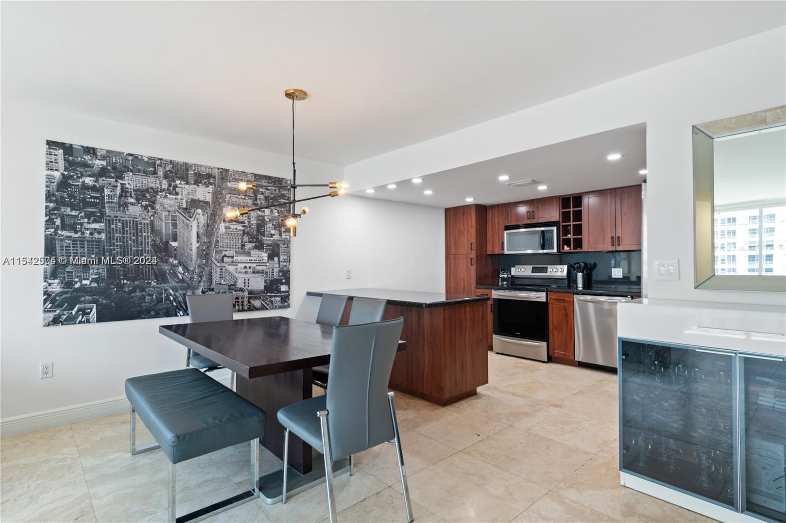 600 NE 36th St 2004, Miami, Florida 33137, 2 Bedrooms Bedrooms, ,2 BathroomsBathrooms,Residential,For Sale,600 NE 36th St 2004,A11542504