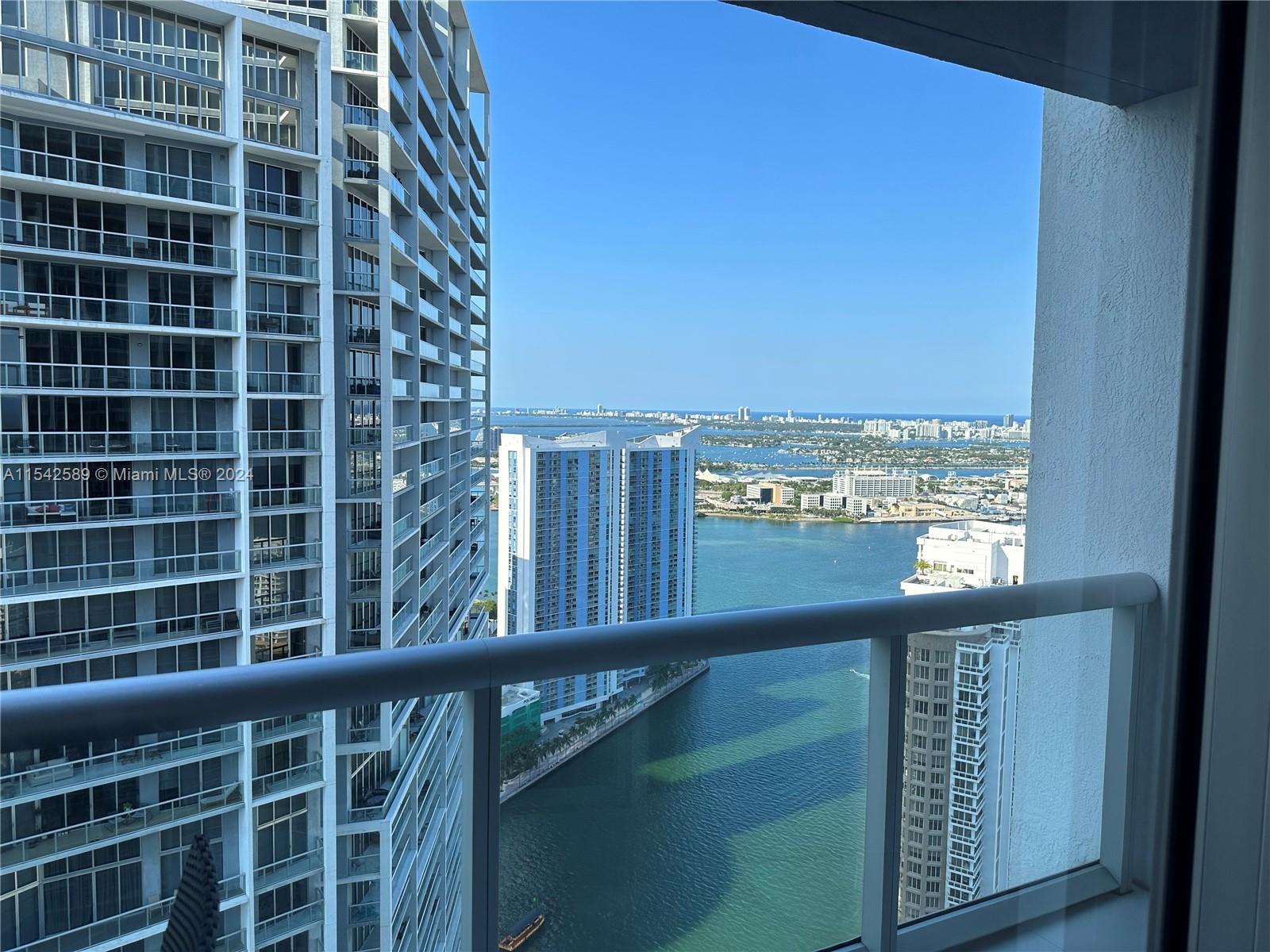495 Brickell Ave 4906, Miami, Florida 33131, 1 Bedroom Bedrooms, ,1 BathroomBathrooms,Residentiallease,For Rent,495 Brickell Ave 4906,A11542589
