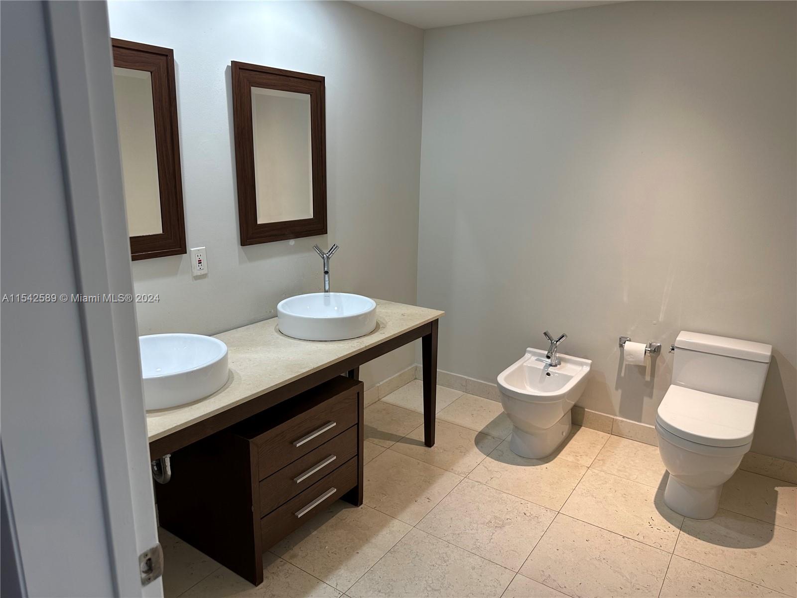 495 Brickell Ave 4906, Miami, Florida 33131, 1 Bedroom Bedrooms, ,1 BathroomBathrooms,Residentiallease,For Rent,495 Brickell Ave 4906,A11542589