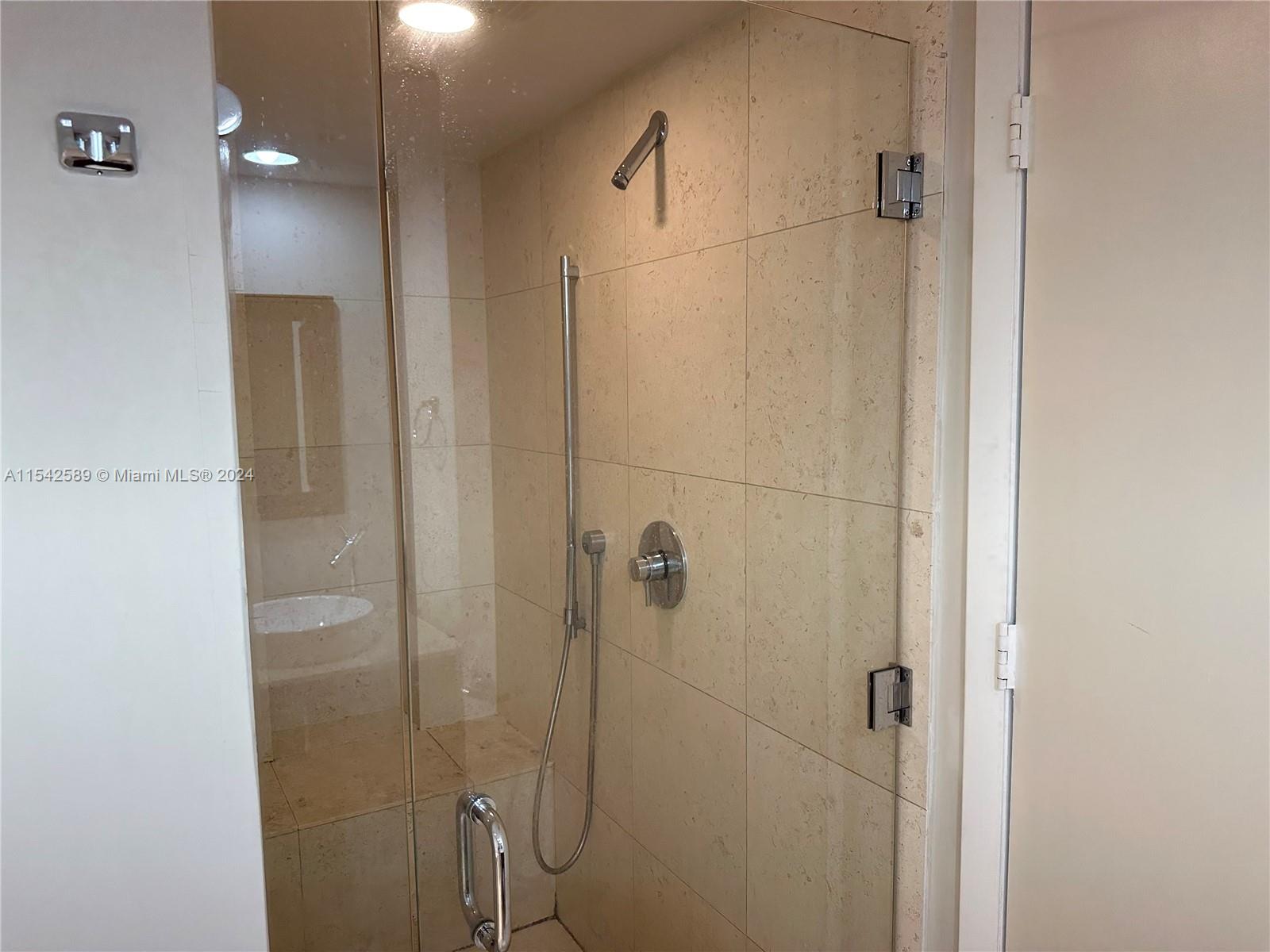 495 Brickell Ave 4906, Miami, Florida 33131, 1 Bedroom Bedrooms, ,1 BathroomBathrooms,Residentiallease,For Rent,495 Brickell Ave 4906,A11542589