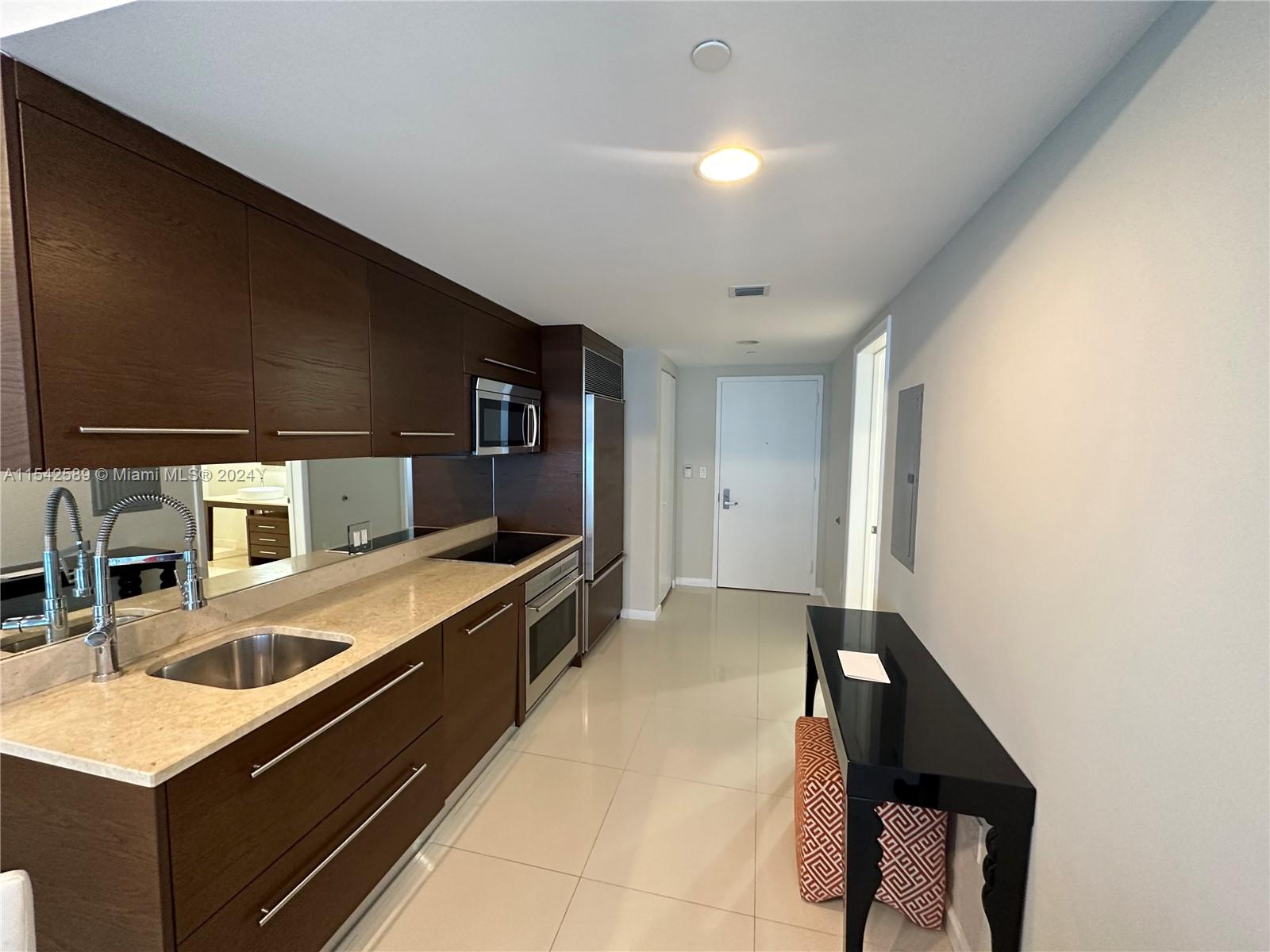 495 Brickell Ave 4906, Miami, Florida 33131, 1 Bedroom Bedrooms, ,1 BathroomBathrooms,Residentiallease,For Rent,495 Brickell Ave 4906,A11542589