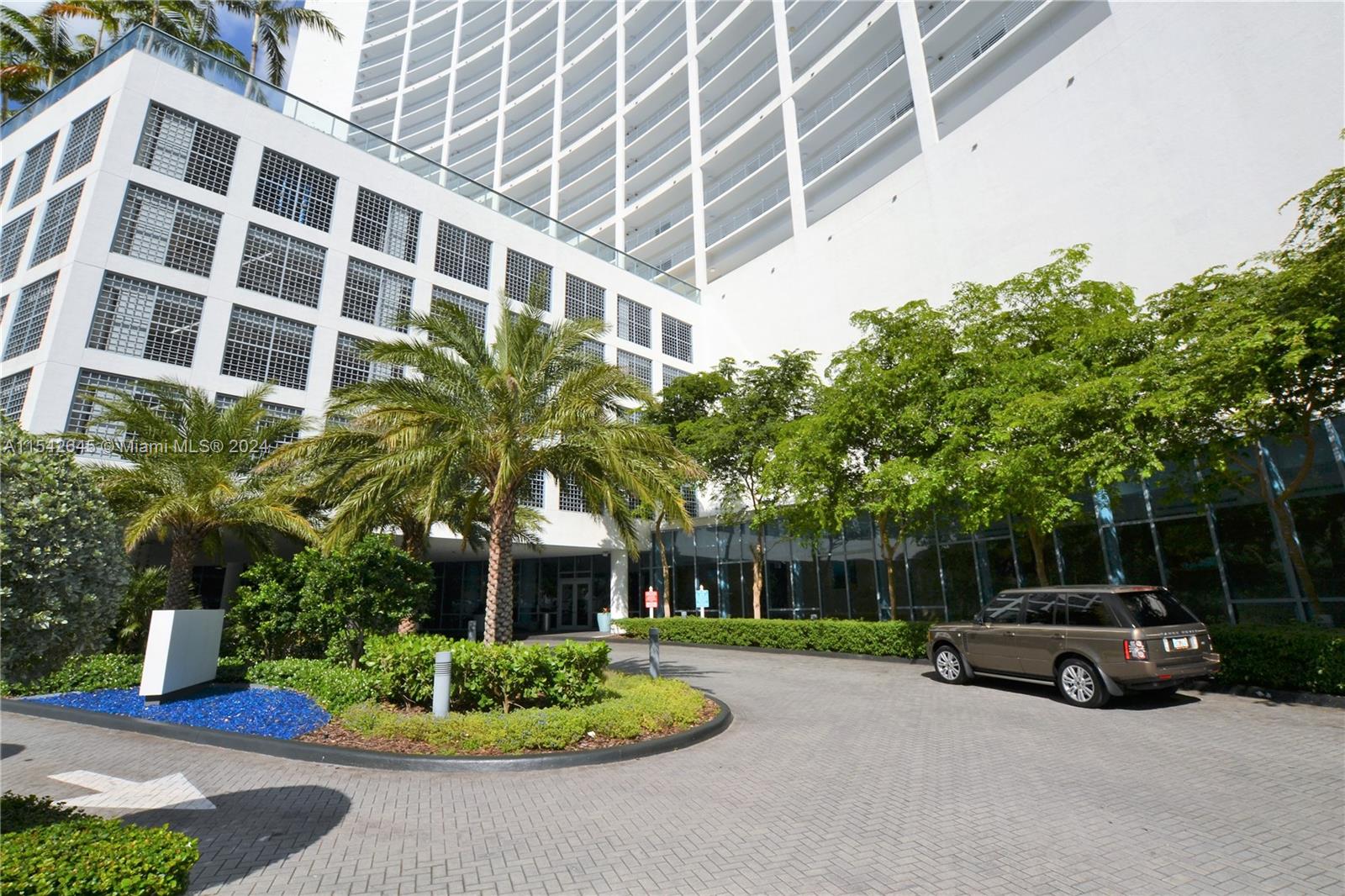 601 NE 36th St 2903, Miami, Florida 33137, 2 Bedrooms Bedrooms, ,2 BathroomsBathrooms,Residentiallease,For Rent,601 NE 36th St 2903,A11542645