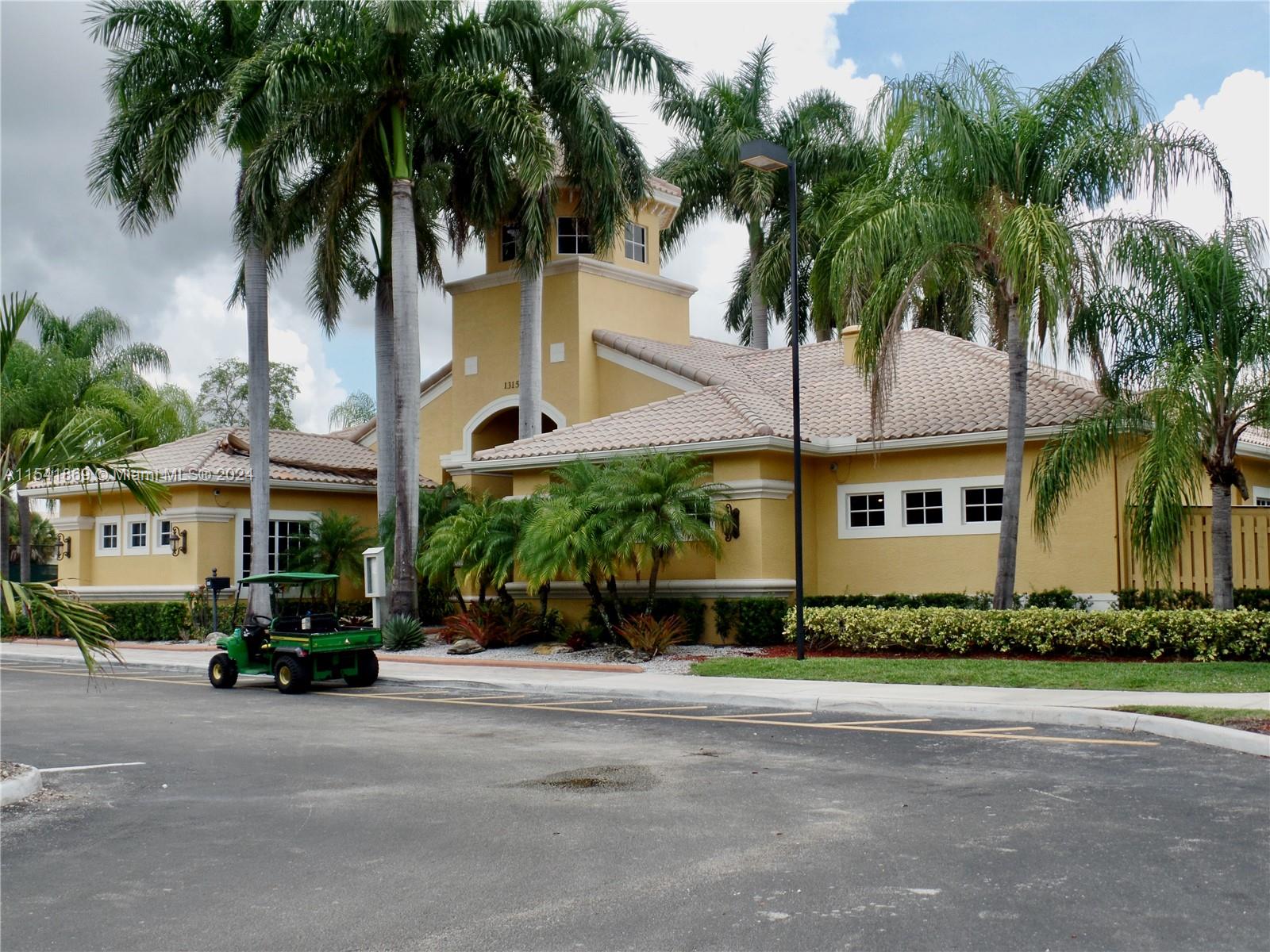 13123 SW 44th St 12201, Miramar, Florida 33027, 3 Bedrooms Bedrooms, ,2 BathroomsBathrooms,Residentiallease,For Rent,13123 SW 44th St 12201,A11541869