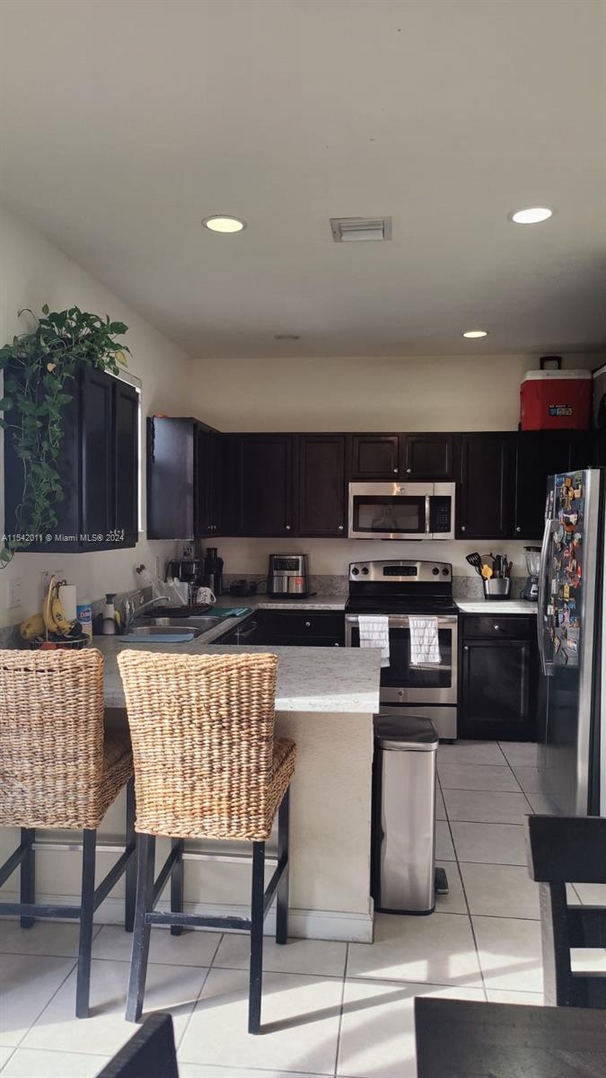 308 SE 37th Ter 0, Homestead, Florida 33033, 4 Bedrooms Bedrooms, ,2 BathroomsBathrooms,Residentiallease,For Rent,308 SE 37th Ter 0,A11542011