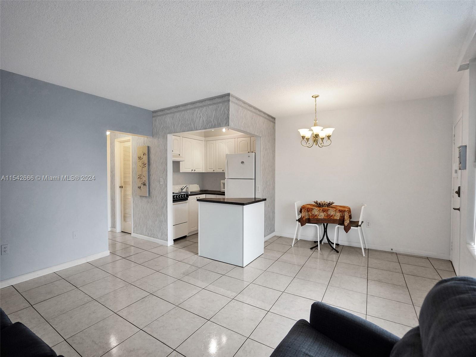 3177 S Ocean Dr 108, Hallandale Beach, Florida 33009, 1 Bedroom Bedrooms, ,1 BathroomBathrooms,Residential,For Sale,3177 S Ocean Dr 108,A11542666