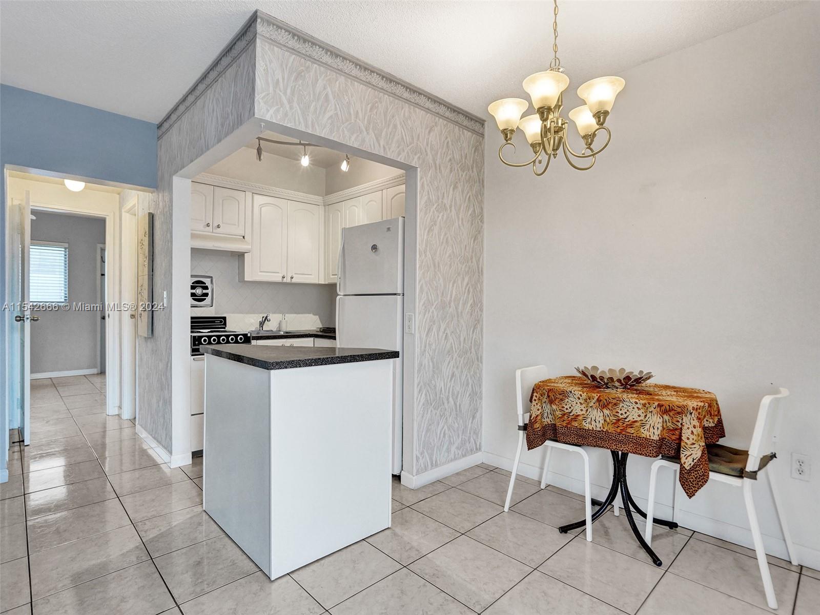 3177 S Ocean Dr 108, Hallandale Beach, Florida 33009, 1 Bedroom Bedrooms, ,1 BathroomBathrooms,Residential,For Sale,3177 S Ocean Dr 108,A11542666