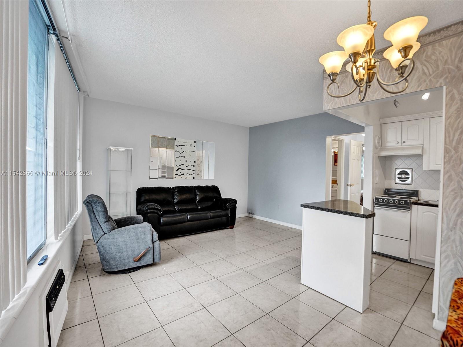 3177 S Ocean Dr 108, Hallandale Beach, Florida 33009, 1 Bedroom Bedrooms, ,1 BathroomBathrooms,Residential,For Sale,3177 S Ocean Dr 108,A11542666