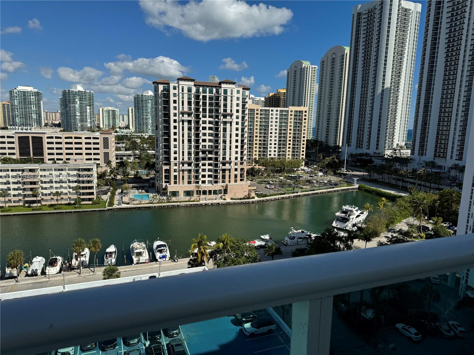 100 Bayview Dr, Sunny Isles Beach, FL, 33160 United States, 2 Bedrooms Bedrooms, ,2 BathroomsBathrooms,Residential,For Sale,Bayview Dr,A11542646