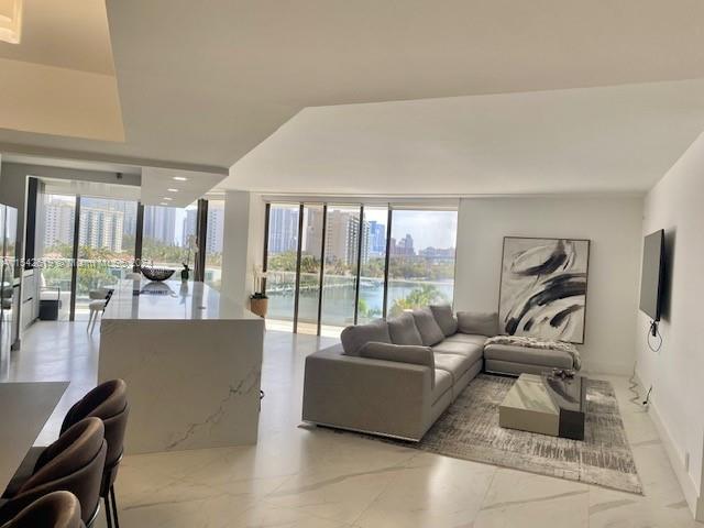 19707 Turnberry Way 7G, Aventura, Florida 33180, 2 Bedrooms Bedrooms, ,2 BathroomsBathrooms,Residentiallease,For Rent,19707 Turnberry Way 7G,A11542619