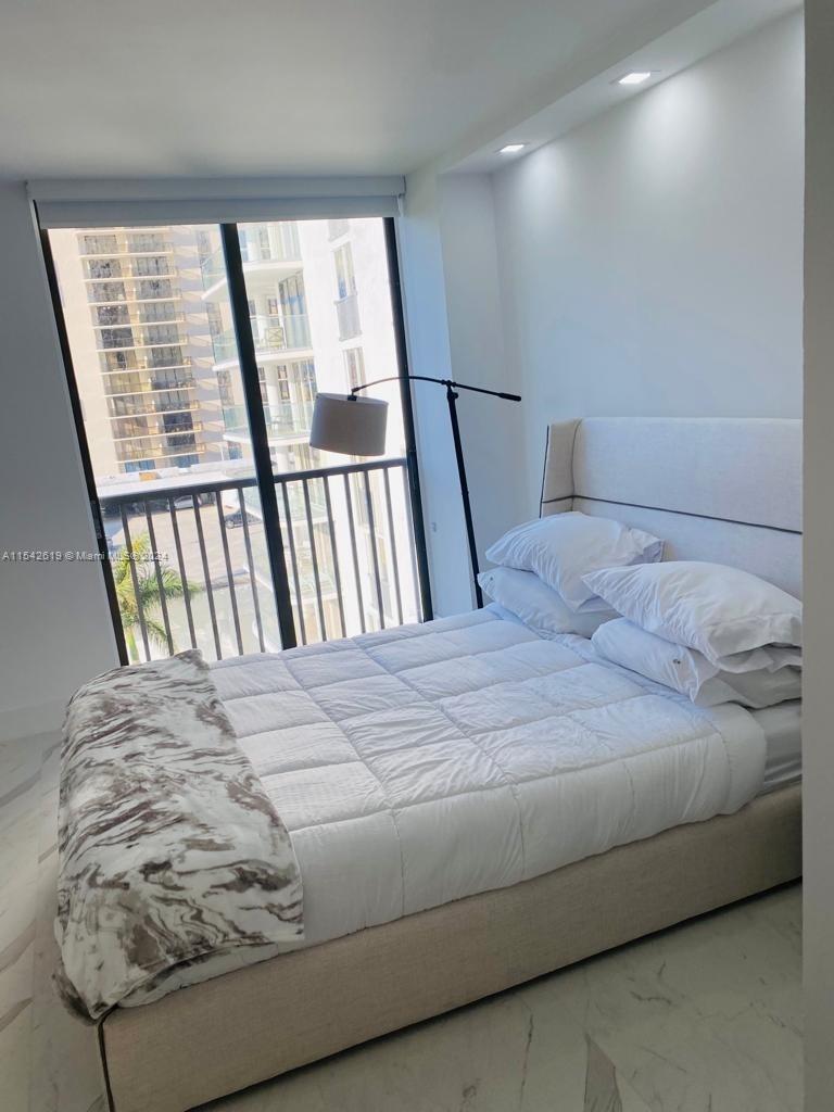 19707 Turnberry Way 7G, Aventura, Florida 33180, 2 Bedrooms Bedrooms, ,2 BathroomsBathrooms,Residentiallease,For Rent,19707 Turnberry Way 7G,A11542619