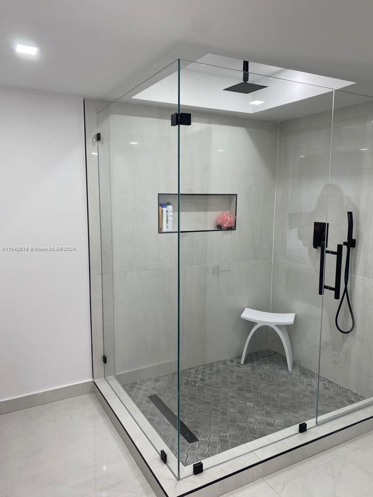 19707 Turnberry Way 7G, Aventura, Florida 33180, 2 Bedrooms Bedrooms, ,2 BathroomsBathrooms,Residentiallease,For Rent,19707 Turnberry Way 7G,A11542619