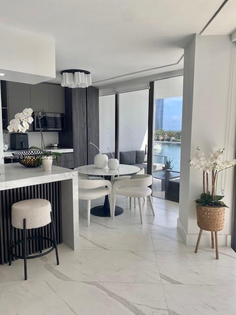 19707 Turnberry Way 7G, Aventura, Florida 33180, 2 Bedrooms Bedrooms, ,2 BathroomsBathrooms,Residentiallease,For Rent,19707 Turnberry Way 7G,A11542619