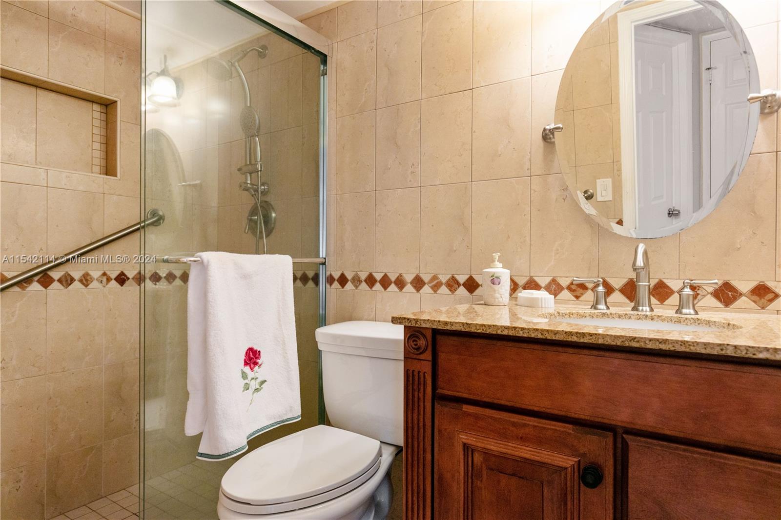 3131 S Ocean Dr 110, Hallandale Beach, Florida 33009, 1 Bedroom Bedrooms, ,1 BathroomBathrooms,Residentiallease,For Rent,3131 S Ocean Dr 110,A11542114