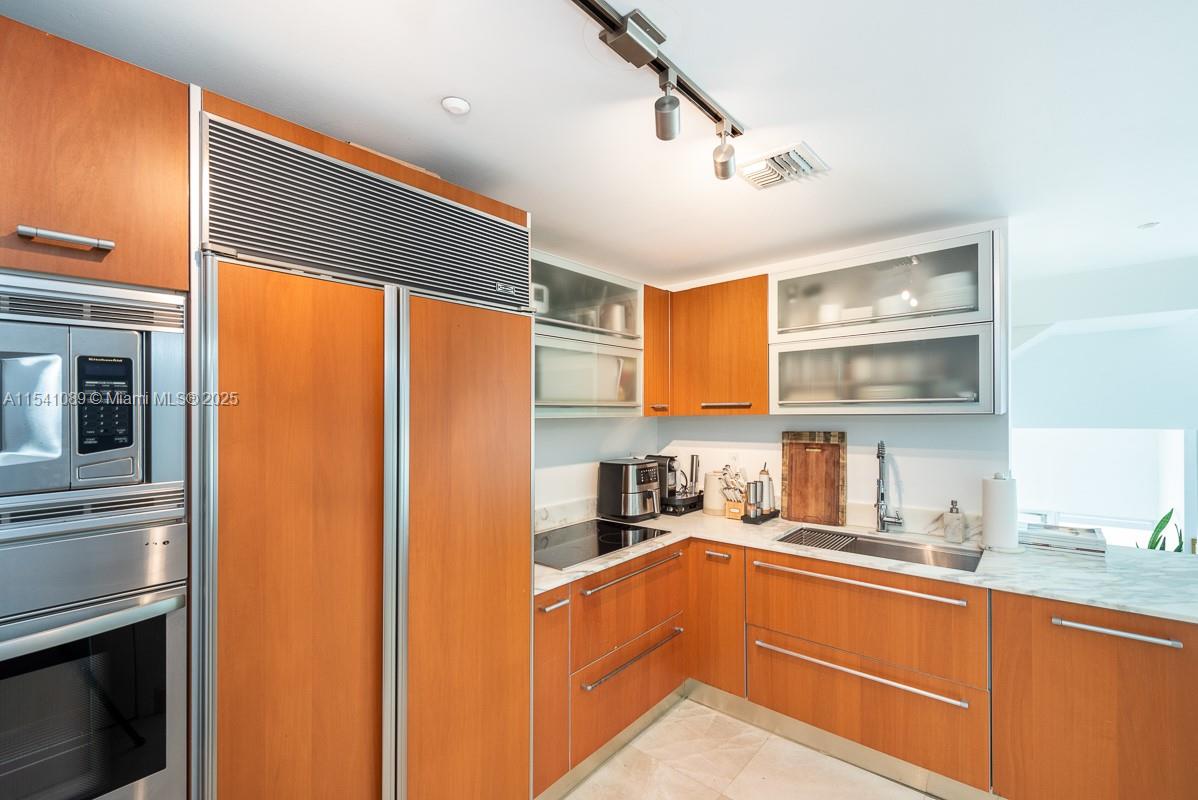 400 Alton Rd TH-1A, Miami Beach, Florida 33139, 2 Bedrooms Bedrooms, ,4 BathroomsBathrooms,Residential,For Sale,400 Alton Rd TH-1A,A11541089