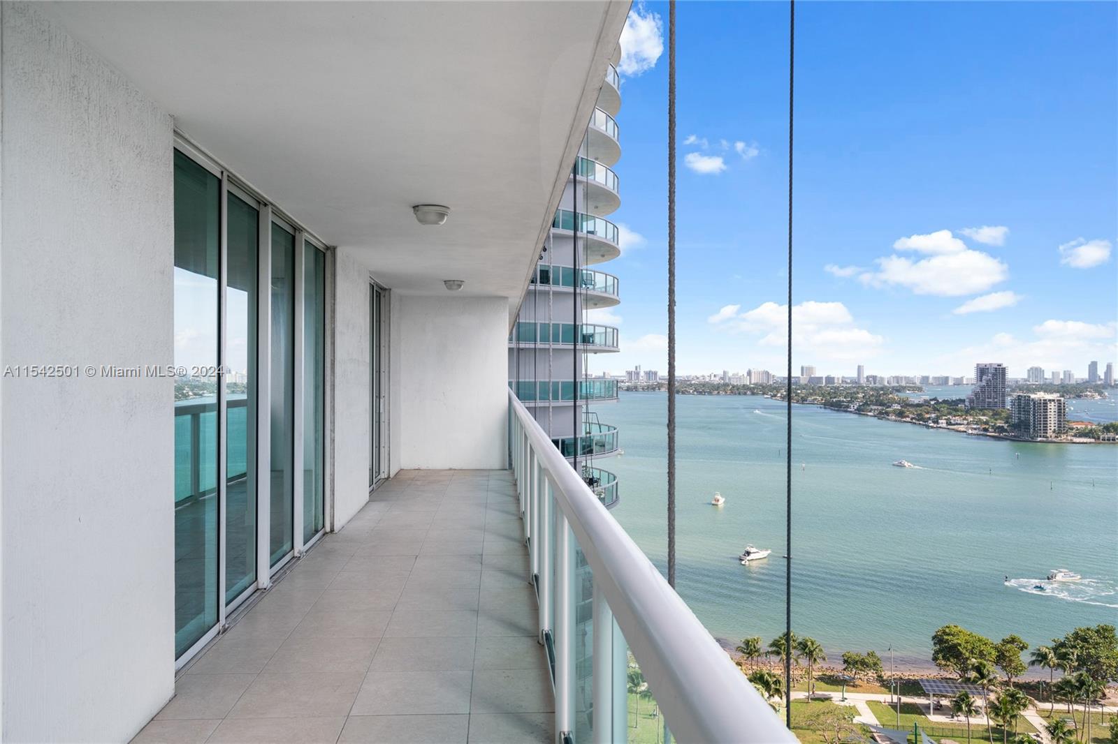 1800 N Bayshore Dr 2114, Miami, Florida 33132, 2 Bedrooms Bedrooms, ,2 BathroomsBathrooms,Residentiallease,For Rent,1800 N Bayshore Dr 2114,A11542501