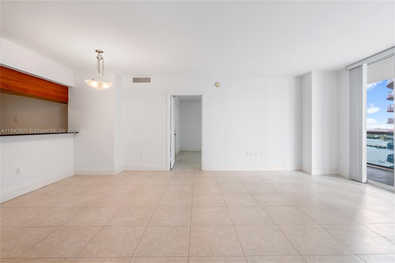 1800 N Bayshore Dr 2114, Miami, Florida 33132, 2 Bedrooms Bedrooms, ,2 BathroomsBathrooms,Residentiallease,For Rent,1800 N Bayshore Dr 2114,A11542501