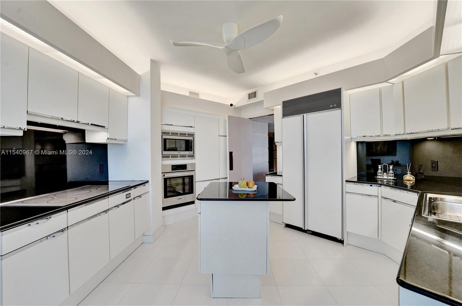3801 207th St, Aventura, FL, 33180 United States, 3 Bedrooms Bedrooms, ,3 BathroomsBathrooms,Residential,For Sale,207th St,A11540967