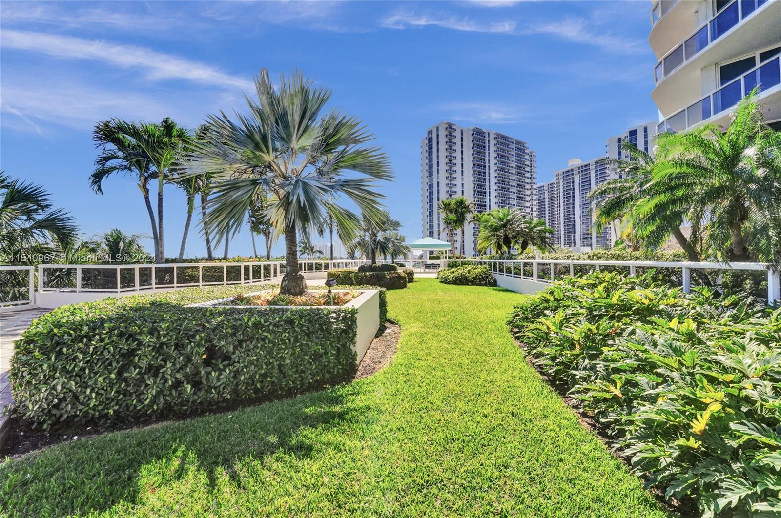 3801 207th St, Aventura, FL, 33180 United States, 3 Bedrooms Bedrooms, ,3 BathroomsBathrooms,Residential,For Sale,207th St,A11540967