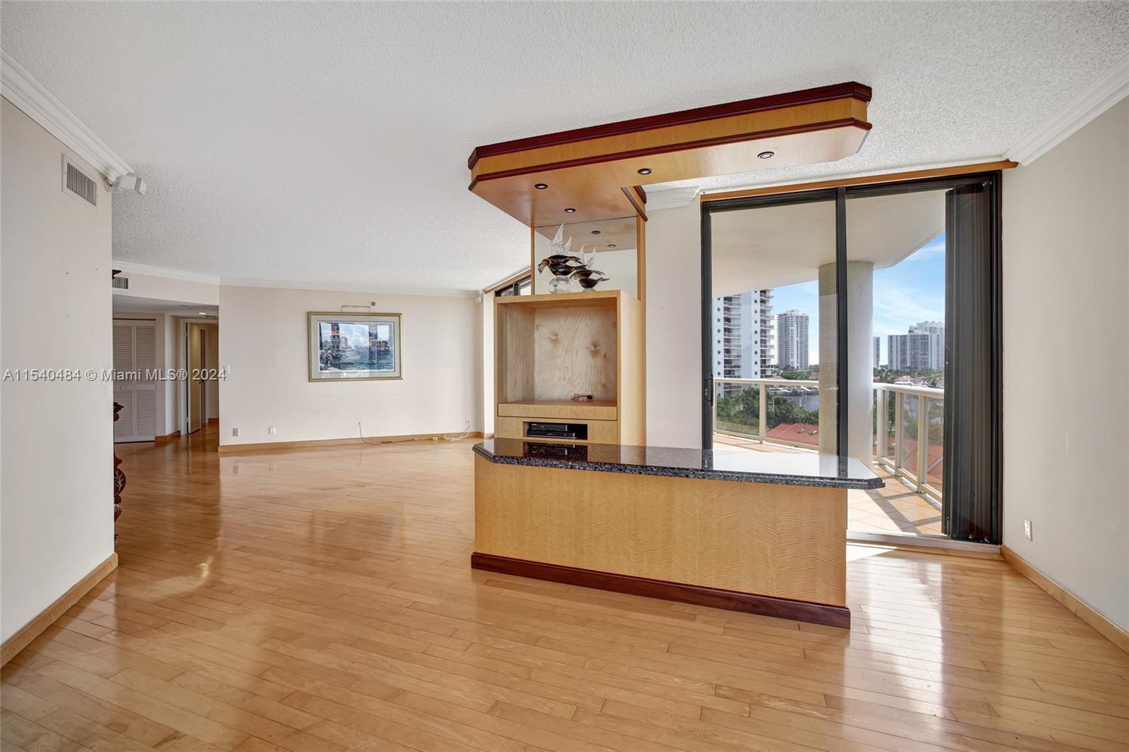 3598 Yacht Club Dr, Aventura, FL, 33180 United States, 2 Bedrooms Bedrooms, ,2 BathroomsBathrooms,Residential,For Sale,Yacht Club Dr,A11540484