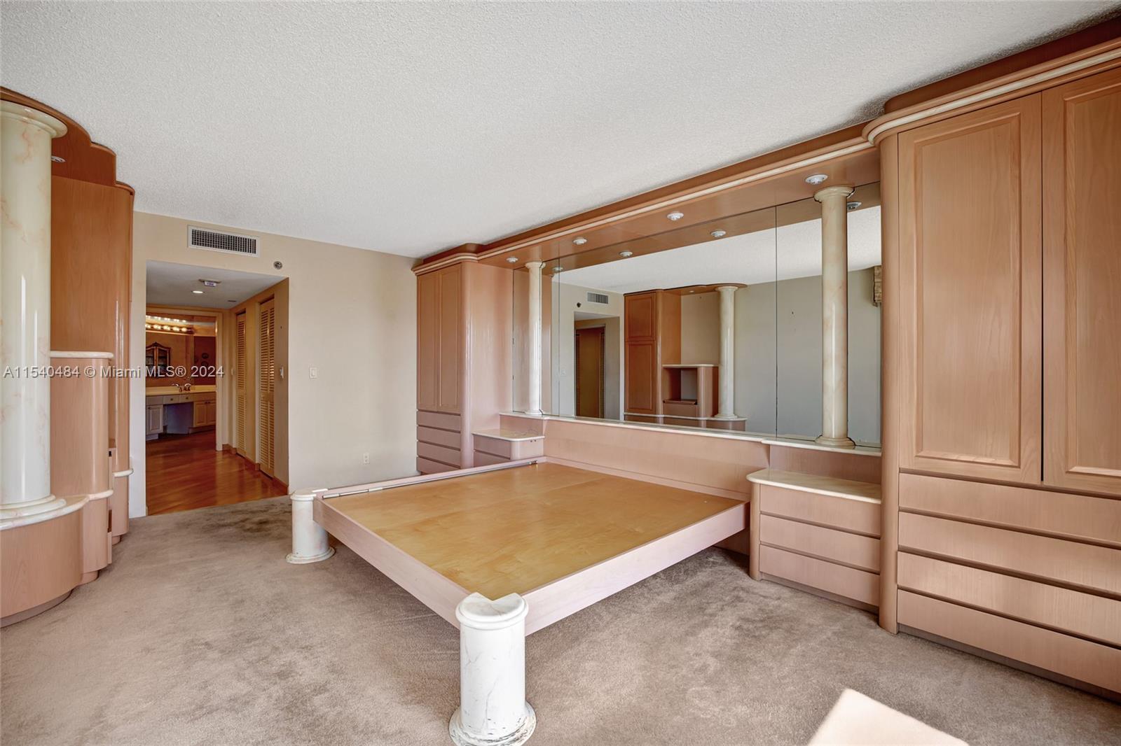 3598 Yacht Club Dr, Aventura, FL, 33180 United States, 2 Bedrooms Bedrooms, ,2 BathroomsBathrooms,Residential,For Sale,Yacht Club Dr,A11540484
