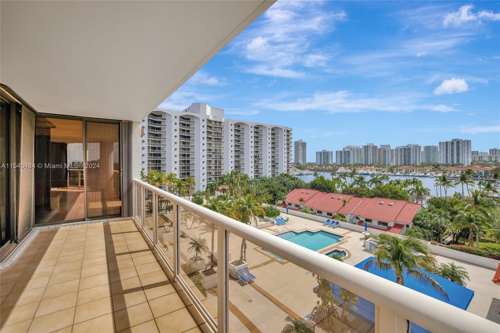 3598 Yacht Club Dr, Aventura, FL, 33180 United States, 2 Bedrooms Bedrooms, ,2 BathroomsBathrooms,Residential,For Sale,Yacht Club Dr,A11540484
