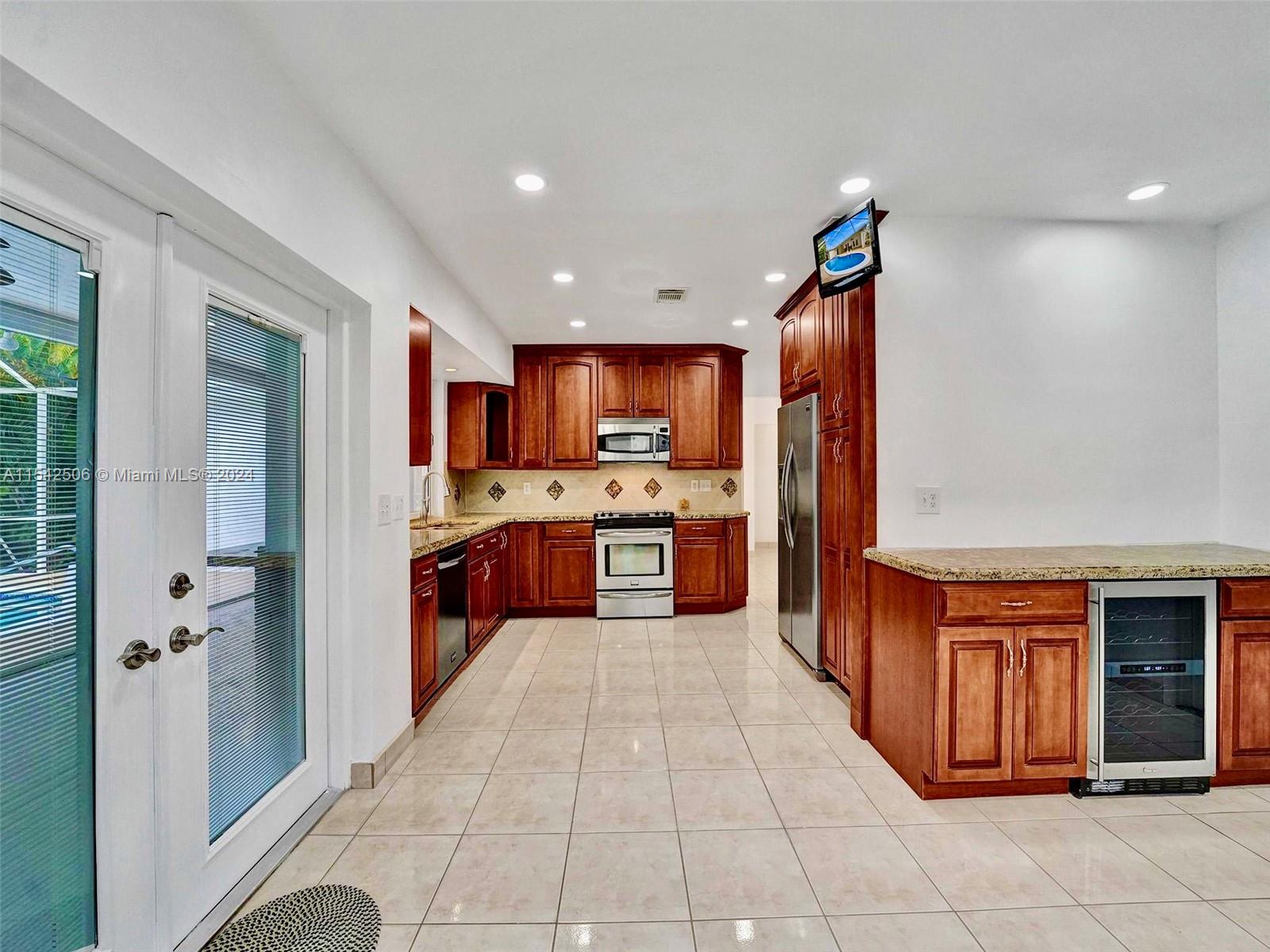 5405 Mckinley St, Hollywood, Florida 33021, 3 Bedrooms Bedrooms, ,2 BathroomsBathrooms,Residential,For Sale,5405 Mckinley St,A11542506