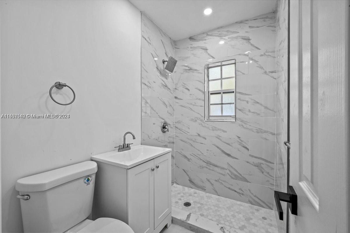 3610 SW 3rd Ave 3610, Miami, Florida 33145, 2 Bedrooms Bedrooms, ,1 BathroomBathrooms,Residentiallease,For Rent,3610 SW 3rd Ave 3610,A11537510