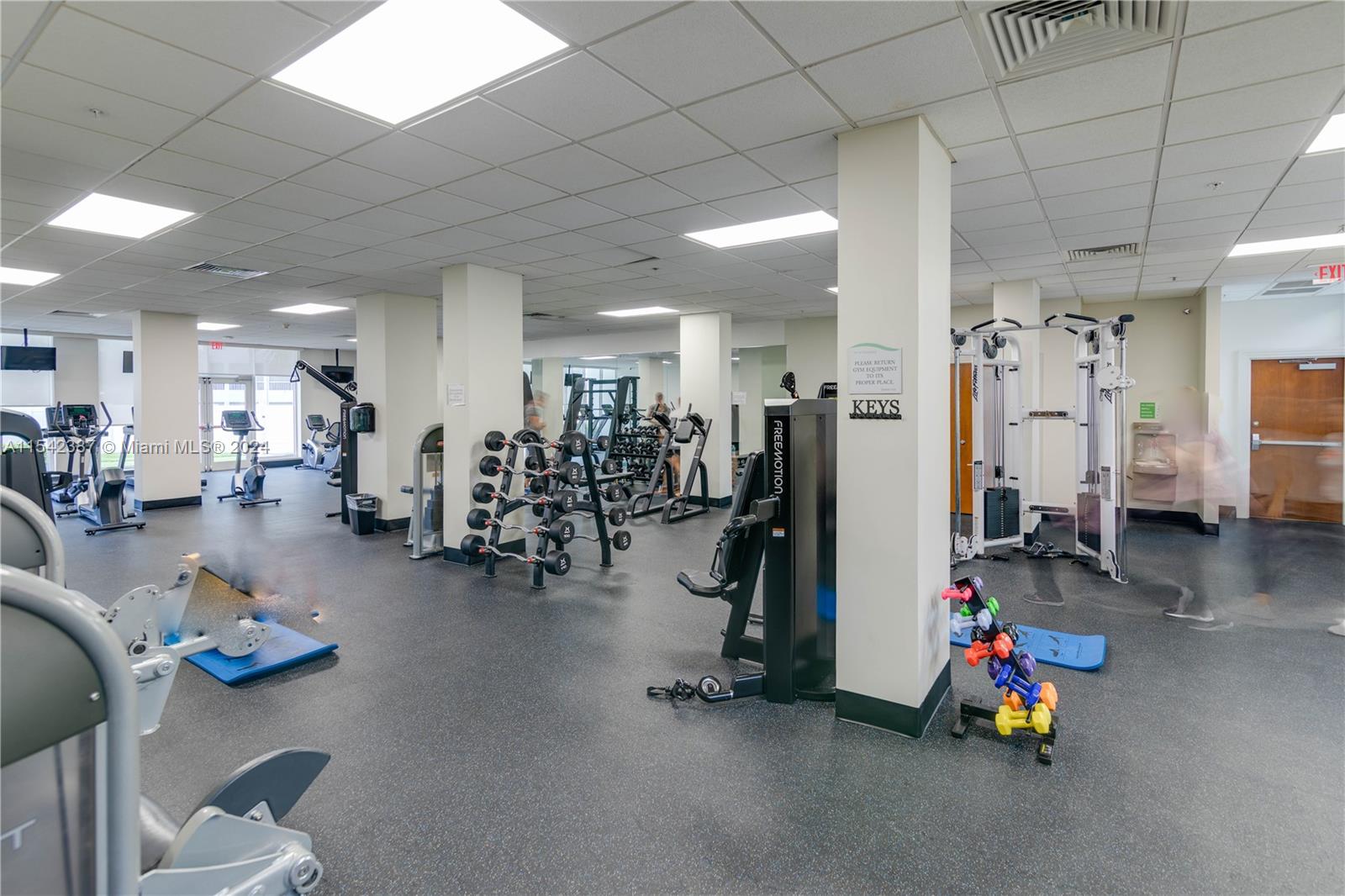 3001 S Ocean Dr 1407, Hollywood, Florida 33019, 1 Bedroom Bedrooms, ,1 BathroomBathrooms,Residentiallease,For Rent,3001 S Ocean Dr 1407,A11542387