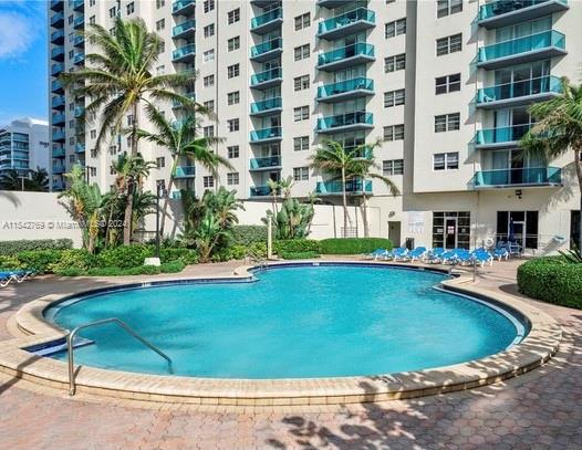 4001 S Ocean Dr 4M, Hollywood, Florida 33019, 2 Bedrooms Bedrooms, ,2 BathroomsBathrooms,Residentiallease,For Rent,4001 S Ocean Dr 4M,A11542769