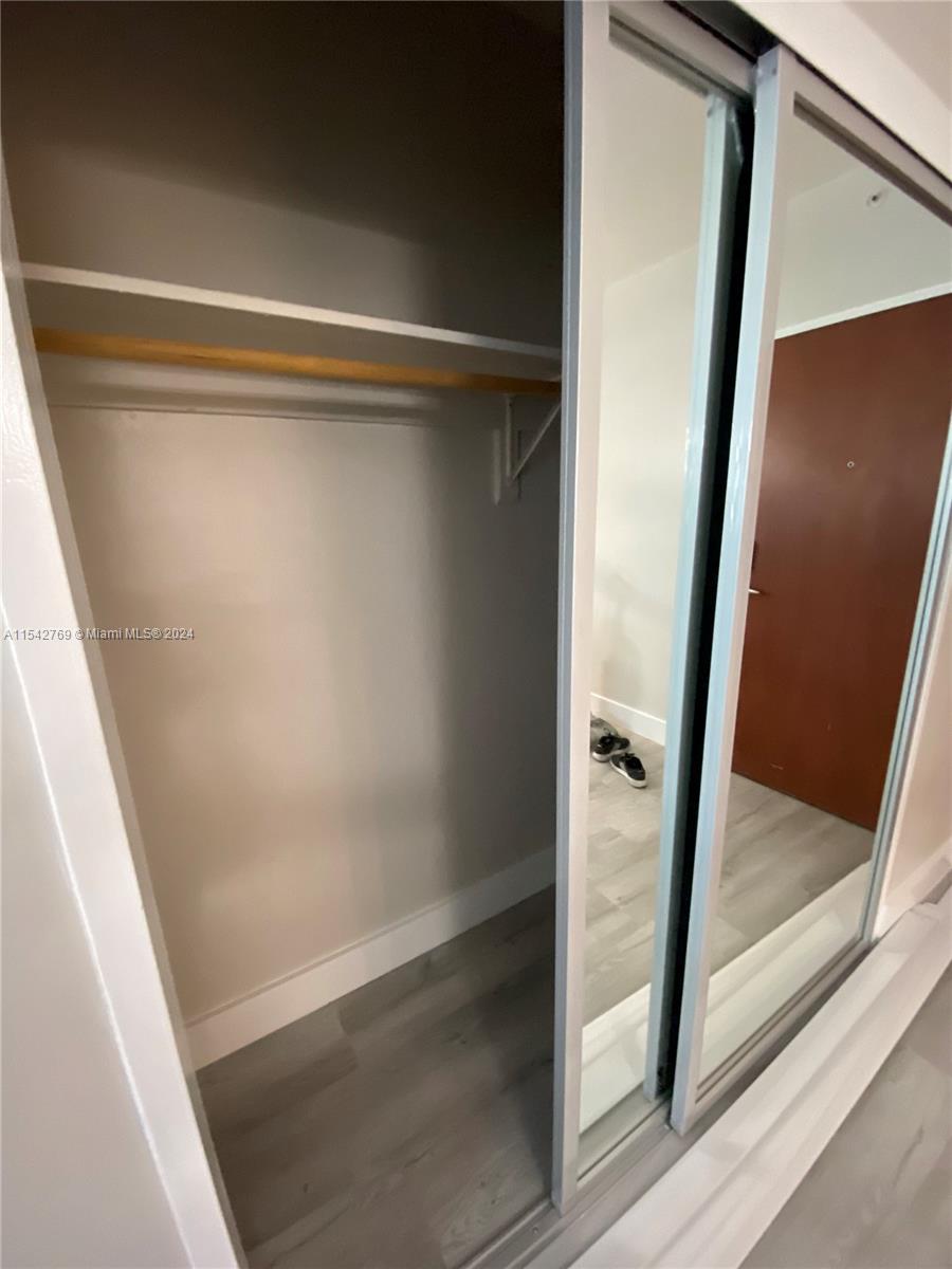 4001 S Ocean Dr 4M, Hollywood, Florida 33019, 2 Bedrooms Bedrooms, ,2 BathroomsBathrooms,Residentiallease,For Rent,4001 S Ocean Dr 4M,A11542769