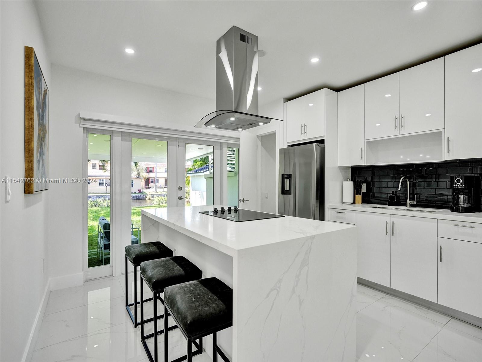 210 NE 85th St 210, El Portal, Florida 33138, 3 Bedrooms Bedrooms, ,2 BathroomsBathrooms,Residentiallease,For Rent,210 NE 85th St 210,A11542762