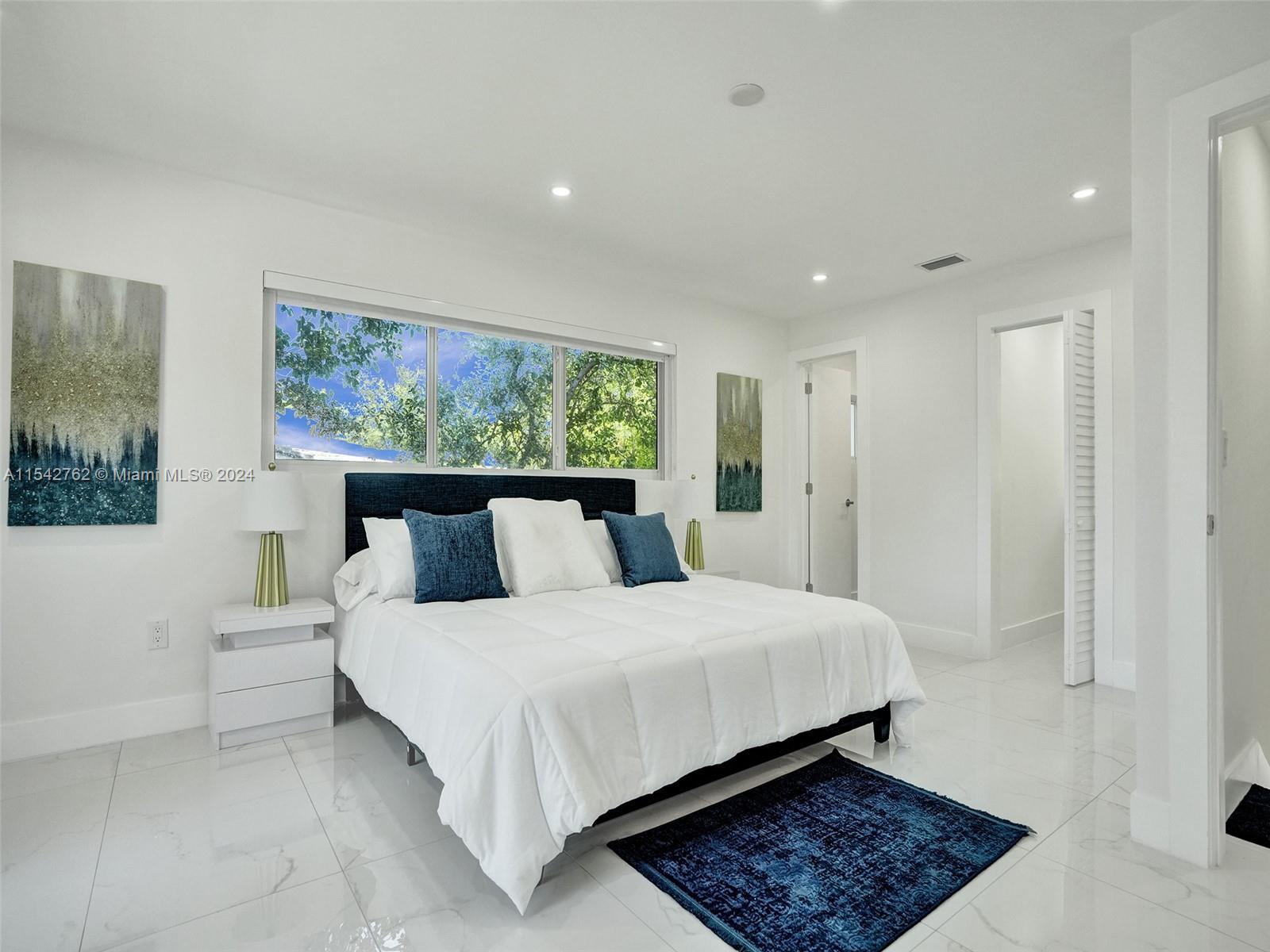 210 NE 85th St 210, El Portal, Florida 33138, 3 Bedrooms Bedrooms, ,2 BathroomsBathrooms,Residentiallease,For Rent,210 NE 85th St 210,A11542762