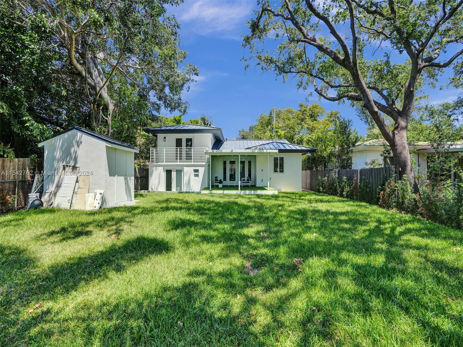 210 NE 85th St 210, El Portal, Florida 33138, 3 Bedrooms Bedrooms, ,2 BathroomsBathrooms,Residentiallease,For Rent,210 NE 85th St 210,A11542762