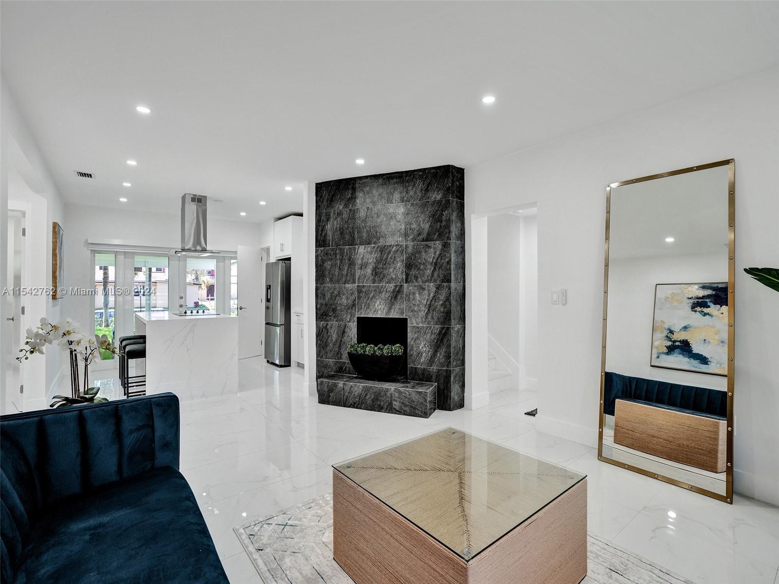 210 NE 85th St 210, El Portal, Florida 33138, 3 Bedrooms Bedrooms, ,2 BathroomsBathrooms,Residentiallease,For Rent,210 NE 85th St 210,A11542762