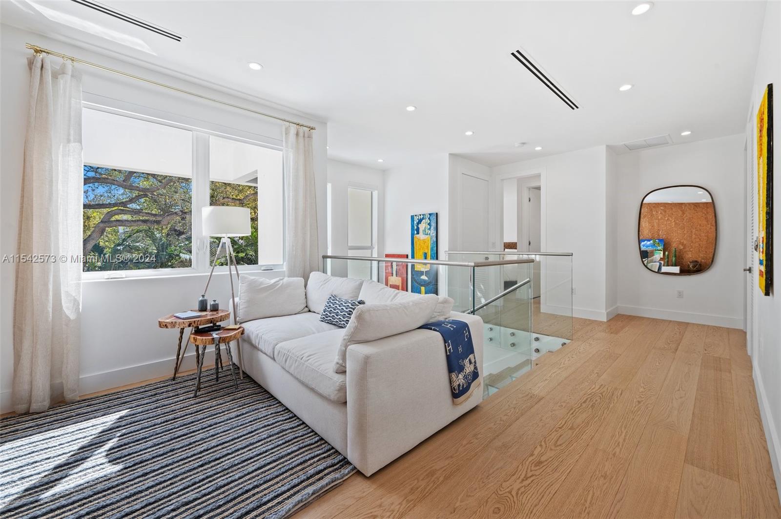 3901 Kumquat Ave, Miami, FL, 33133 United States, 4 Bedrooms Bedrooms, ,4 BathroomsBathrooms,Residential,For Sale,Kumquat Ave,A11542573