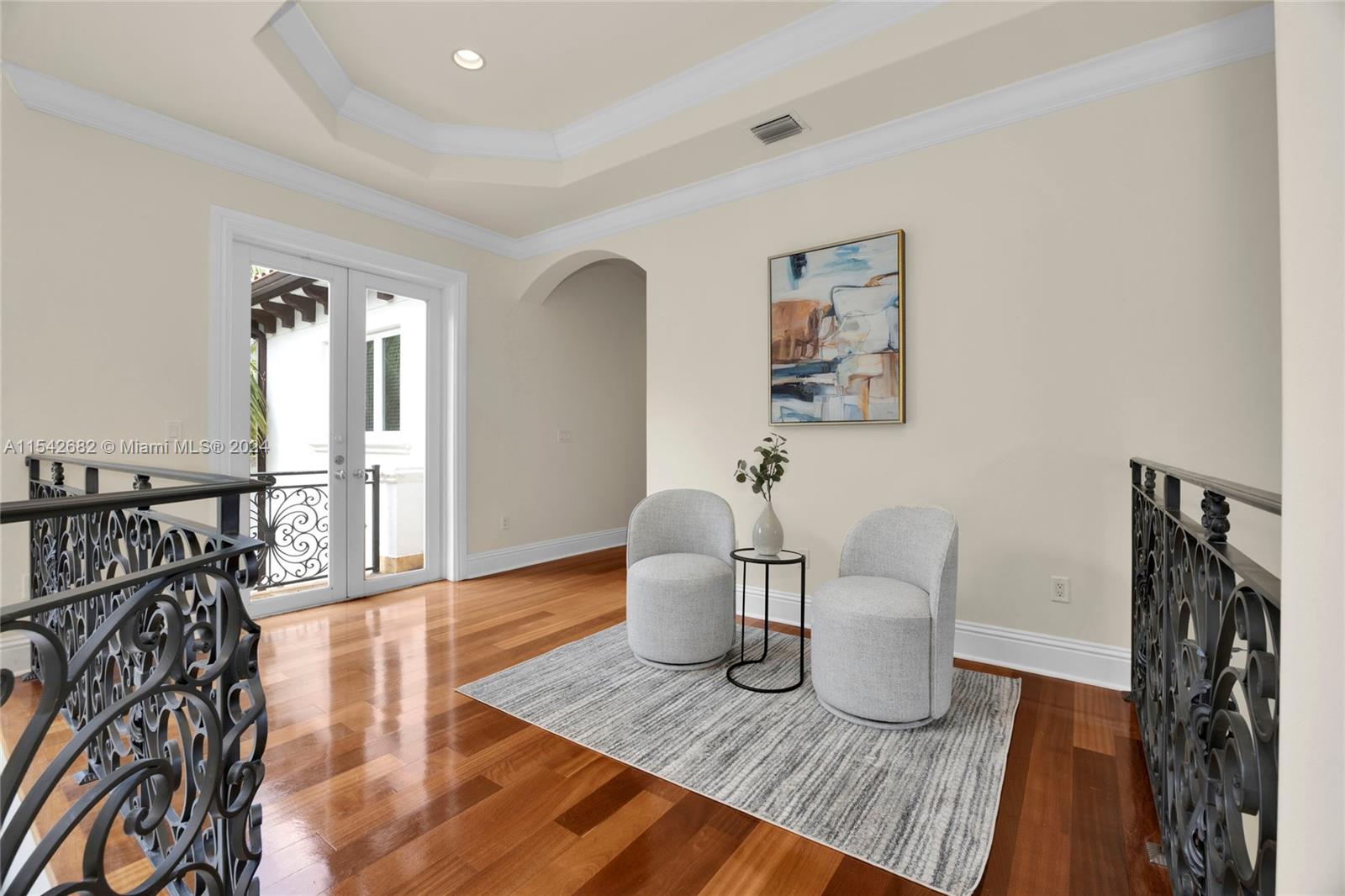 5760 La Luneta Ave, Miami, Florida 33155, 6 Bedrooms Bedrooms, ,7 BathroomsBathrooms,Residential,For Sale,5760 La Luneta Ave,A11542682