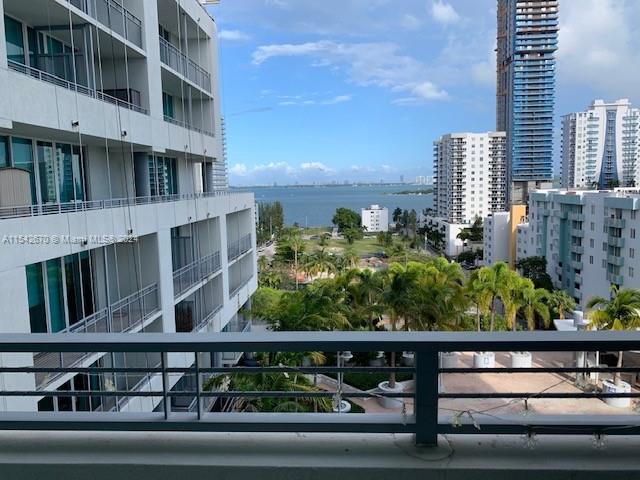 Spacious and bright one bedroom condo with balcony overlooking the incredible city and bay views. Partially furnished unit ready for its new tenant. City 24 is a modern boutique building with great amenities including large pool and Jacuzzi, sauna, media room, gym, yoga studio, business center and party room. Amazing location close to Downtown, Midtown, Wynwood, Design District, restaurants and Miami Beach.