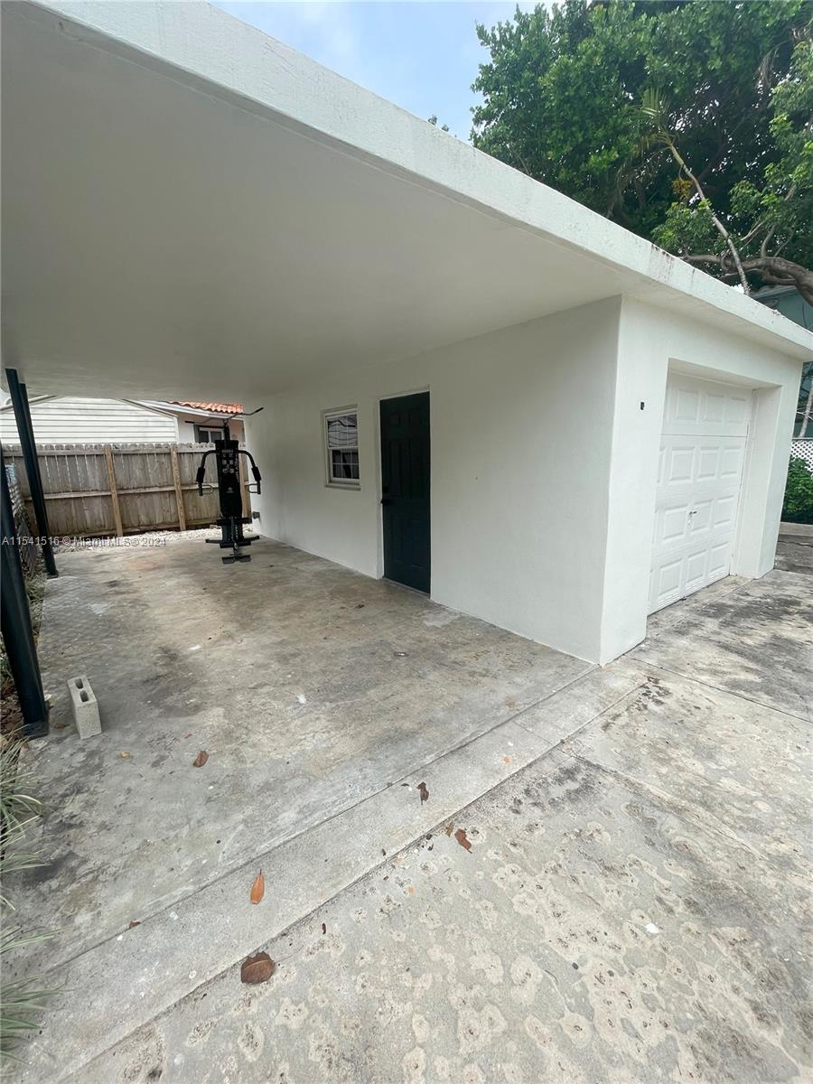 Miami, Florida 33145, 2 Bedrooms Bedrooms, ,1 BathroomBathrooms,Residentiallease,For Rent,A11541516