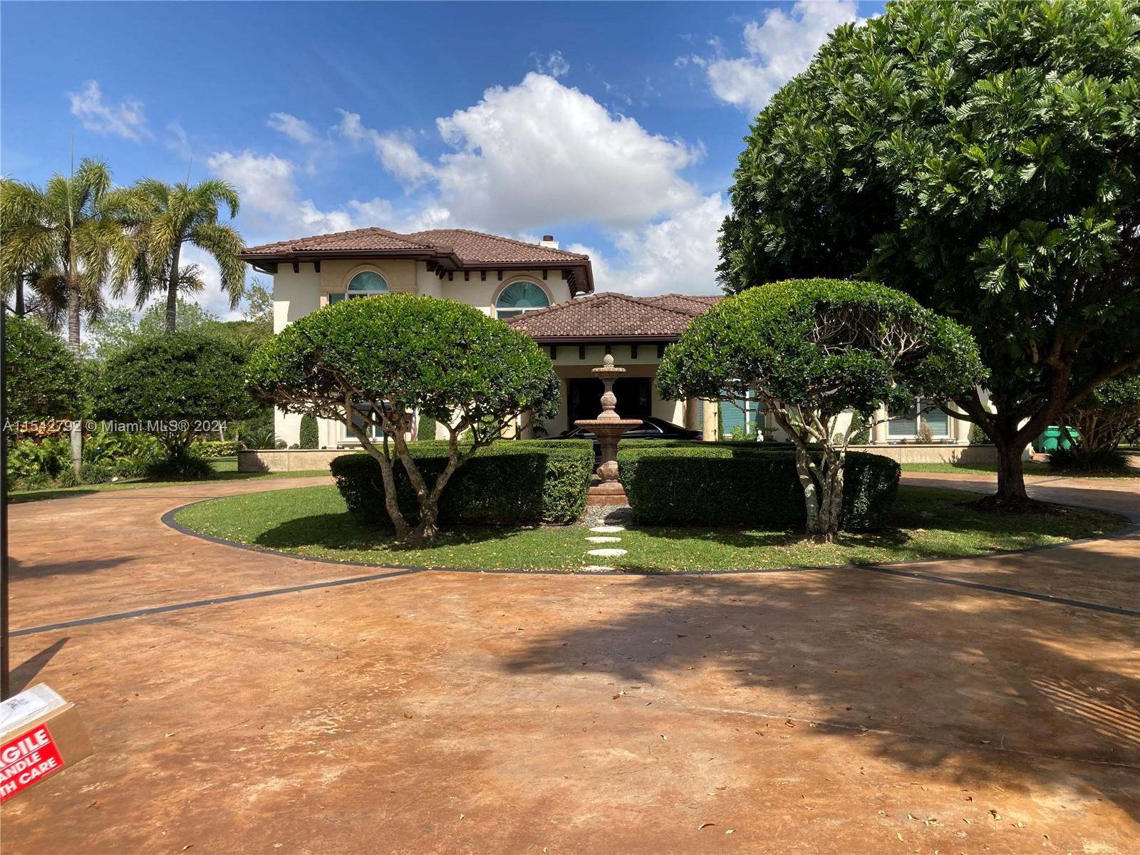 18007 SW 154th St, Miami, Florida 33187, 8 Bedrooms Bedrooms, ,5 BathroomsBathrooms,Residential,For Sale,18007 SW 154th St,A11542792