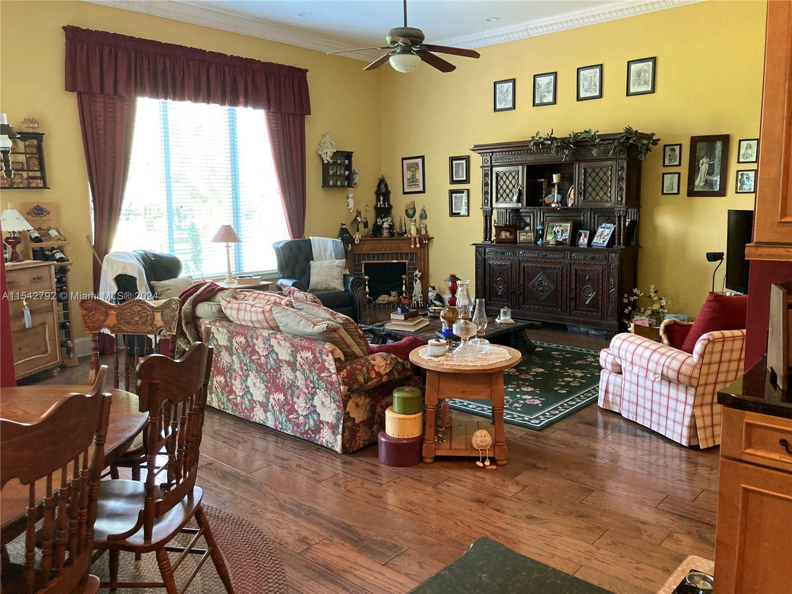 18007 SW 154th St, Miami, Florida 33187, 8 Bedrooms Bedrooms, ,5 BathroomsBathrooms,Residential,For Sale,18007 SW 154th St,A11542792