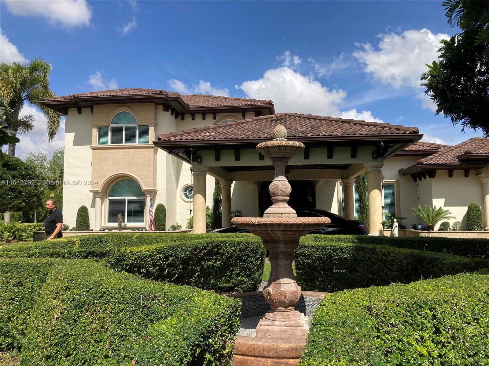 18007 SW 154th St, Miami, Florida 33187, 8 Bedrooms Bedrooms, ,5 BathroomsBathrooms,Residential,For Sale,18007 SW 154th St,A11542792