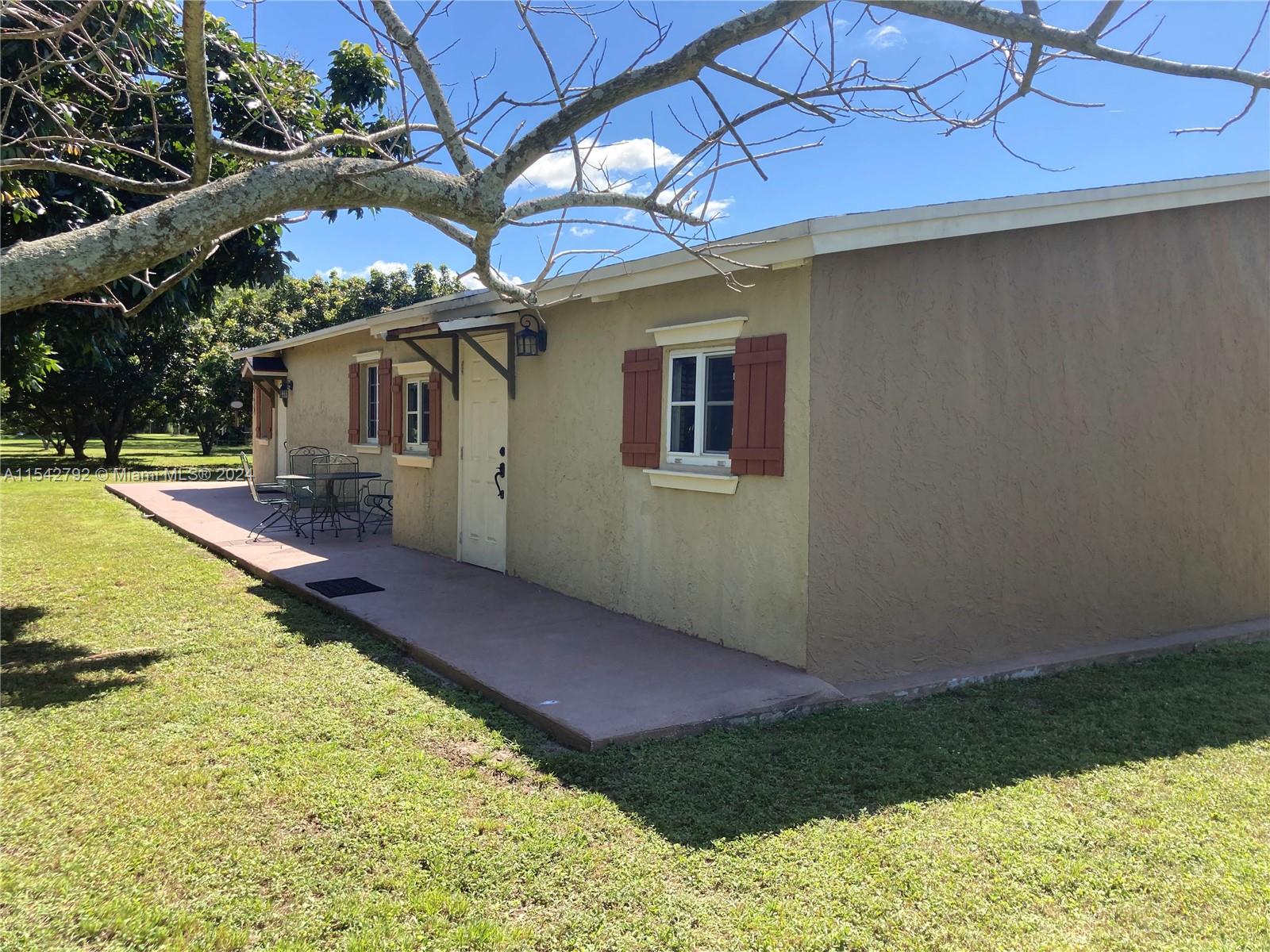 18007 SW 154th St, Miami, Florida 33187, 8 Bedrooms Bedrooms, ,5 BathroomsBathrooms,Residential,For Sale,18007 SW 154th St,A11542792