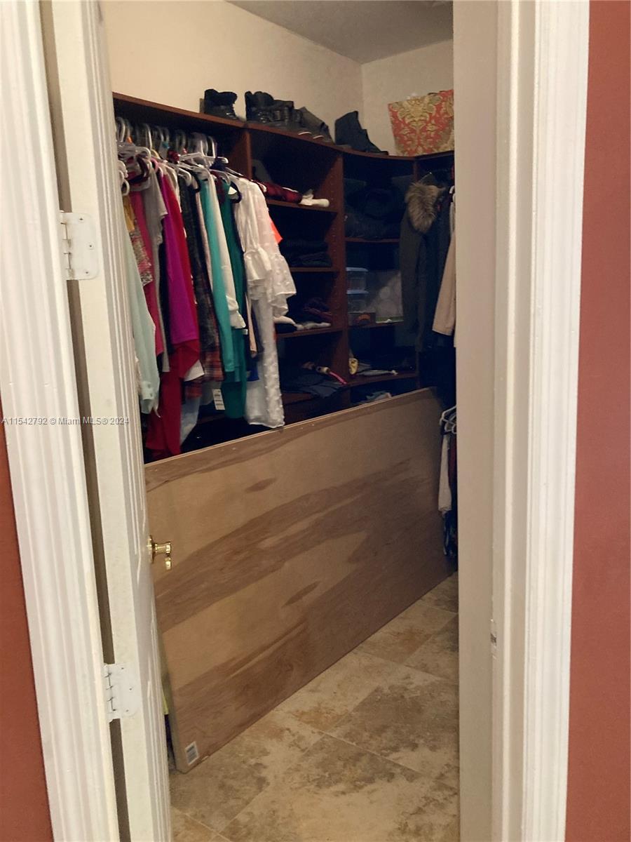 18007 SW 154th St, Miami, Florida 33187, 8 Bedrooms Bedrooms, ,5 BathroomsBathrooms,Residential,For Sale,18007 SW 154th St,A11542792