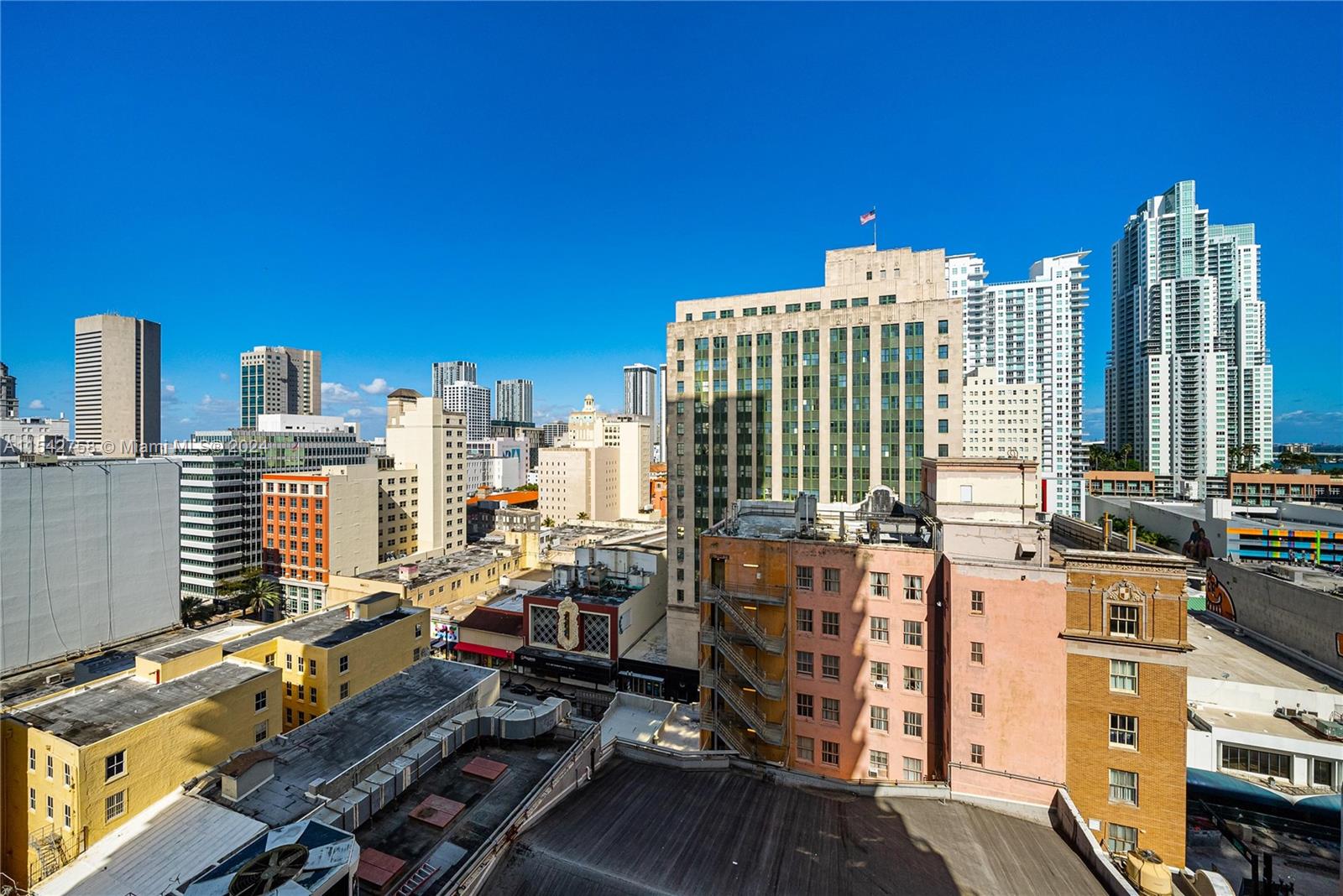 Miami, Florida 33131, ,1 BathroomBathrooms,Residentiallease,For Rent,A11542758