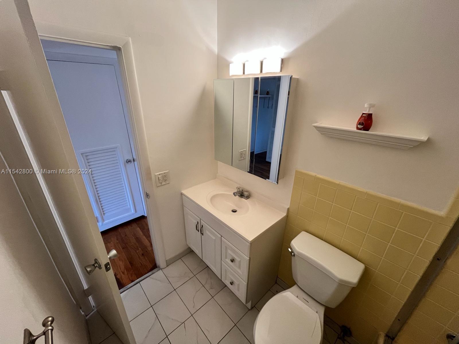 900 Atlantic Shores Blvd 231, Hallandale Beach, Florida 33009, 1 Bedroom Bedrooms, ,1 BathroomBathrooms,Residential,For Sale,900 Atlantic Shores Blvd 231,A11542800