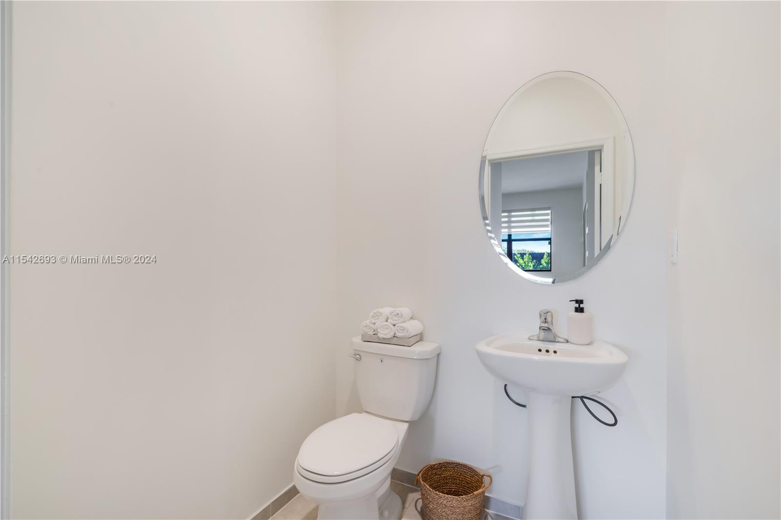 11892 SW 235th Ter n/a, Cutler Bay, Florida 33032, 4 Bedrooms Bedrooms, ,2 BathroomsBathrooms,Residentiallease,For Rent,11892 SW 235th Ter n/a,A11542693