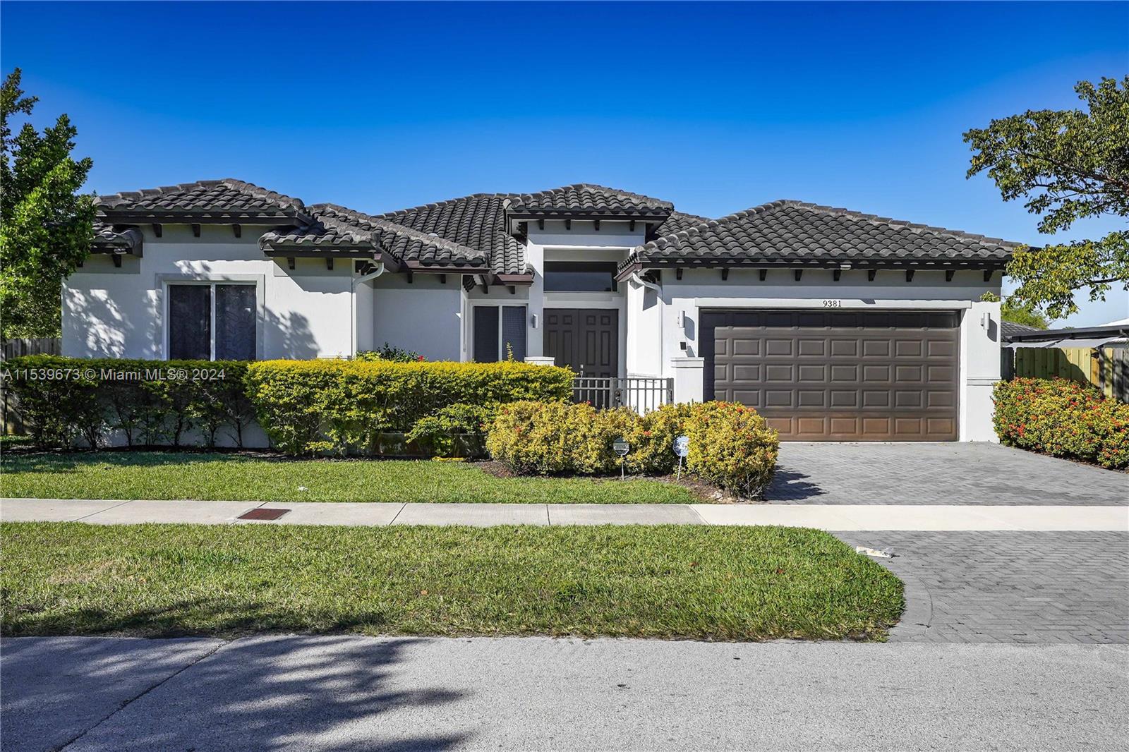 9381 SW 174th St  For Sale A11539673, FL