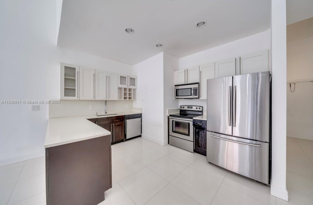 3052 N 35th Ter, Hollywood, Florida 33021, 4 Bedrooms Bedrooms, ,2 BathroomsBathrooms,Residential,For Sale,3052 N 35th Ter,A11542841