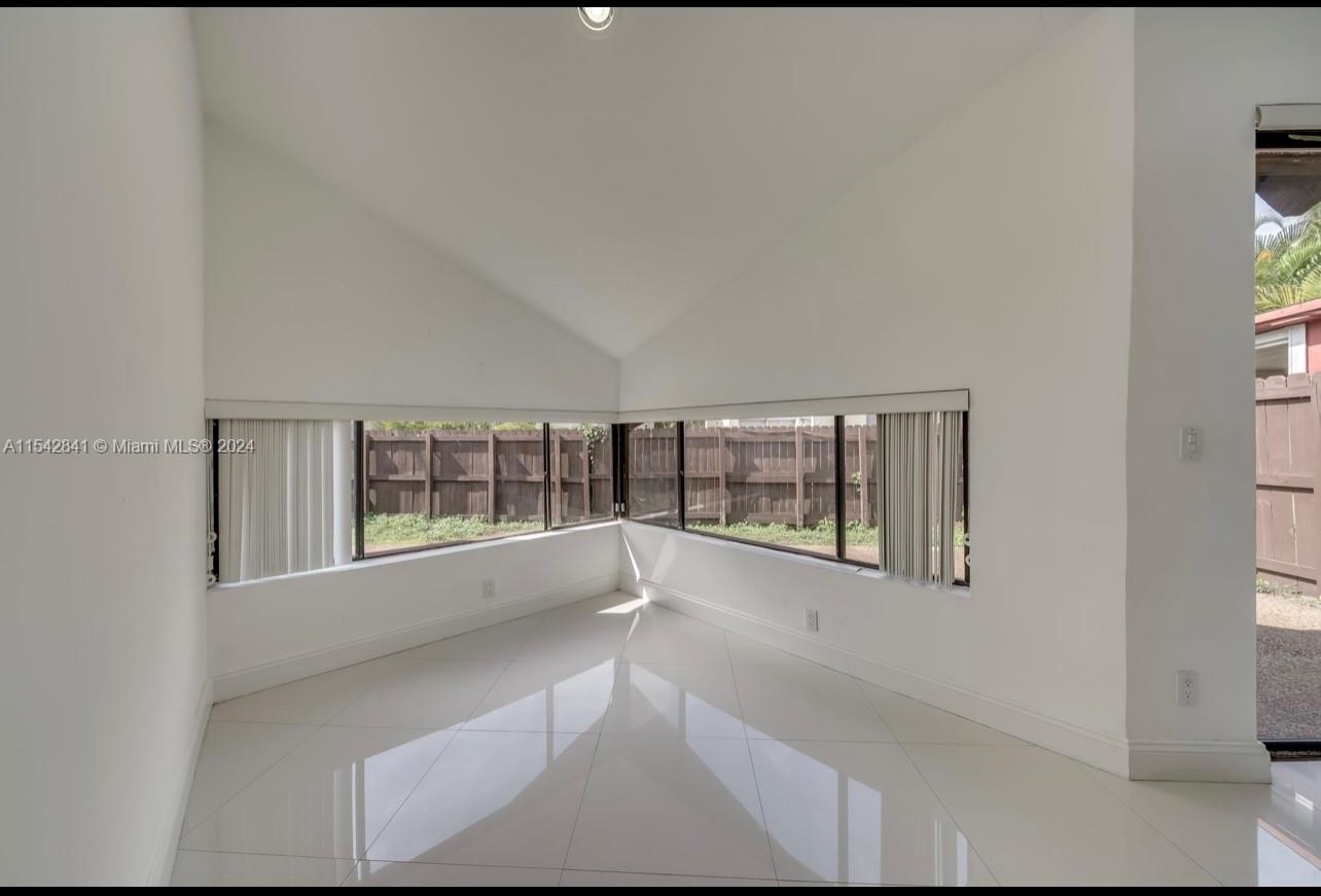 3052 N 35th Ter, Hollywood, Florida 33021, 4 Bedrooms Bedrooms, ,2 BathroomsBathrooms,Residential,For Sale,3052 N 35th Ter,A11542841